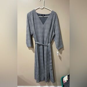 MSK Black and White Textured Dress